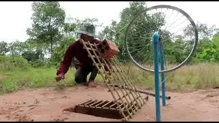 DIY Monkey Trap Technology Build From Bamboo And Bike - Easy Monkey Trap.