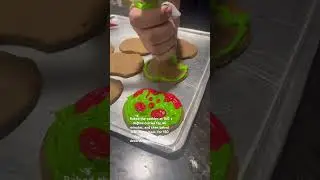 Tutorial on how to make poison apple sugar cookies. #poisonapple #sugarcookies #royalicingcookies