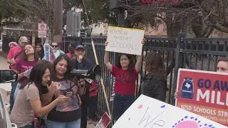 Houston ISD parents, students stage 'sick-out' protest against state takeover