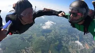 Jumping at Skydive KY