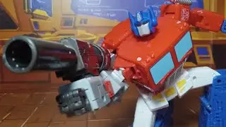 Nb-01 The Killing Arm (Skybound Optimus Upgrade) Review