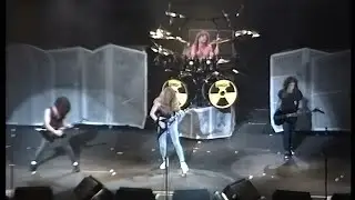 Last night on the Clash of The Titans Tour: Anarchy in the U. K.