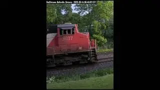 Canadian National 3037 heading east towards Kingston, ON @Railstream