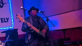 Use Me (Bill Withers) by Michael Wheeler Band at awesome Blue Chicago bar 12/26/2025