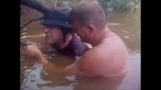 Okie Noodling Catfish with Skipper Bivins Hillbilly Handfishin' Animal Planet Discovery Channel