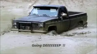 CHEVY MUD TRUCK //       LOUD //  STRAIGHT PIPED??