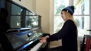 Lara plays Tifa's theme from Final Fantasy 7 VII (piano cover)