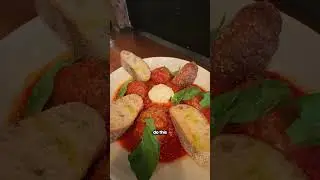 Brooklyn Pizza Slice joint with wine on tap