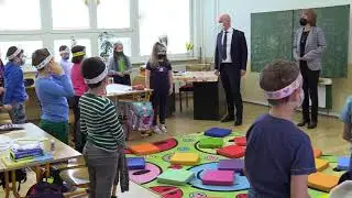 Do Vranova zavítal minister školstva SR B. Gröhling, navštívil 3 základné školy