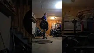 10 x 225 lb (102 kg) straight bar