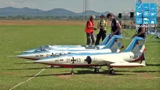 3X F-104 STARFIGHTER RED BULL AEROBATIC TEAM RC JET FORMATION FLIGHT EUROFLUGTAG RHEIDT 2016