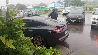 Porsche car turning skills on a rainy thunder weather☀️#porsche #car 