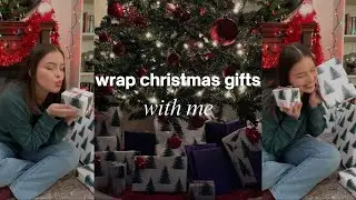 wrap christmas gifts with me!🎄 | cryptic descriptions, cute paper, festive vibes, vlogmas day nine