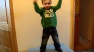 Let's dance: Ben moves like Jagger