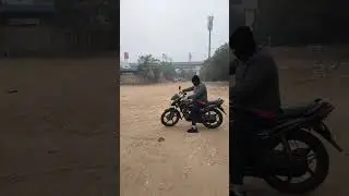 Left side u turn practice. Bike 🏍️ boys training live video. 
