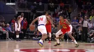 Allonzo Trier drops Bazemore for the jumper!