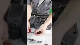 Linde series hydraulic motor compoents assembly process