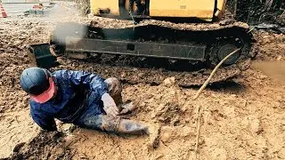 【過酷】解体現場でキャタピラーが外れた0.25を直していく！！！【コマツ建機】