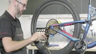 How to install your SRAM Eagle 14 Pulley Wheels