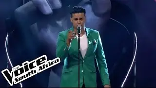 Robin Pieters sings 