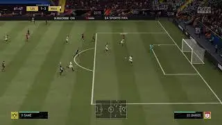 1 touch football 😯