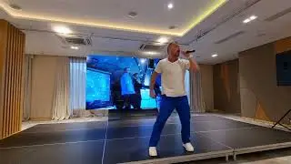 Саша Попов 