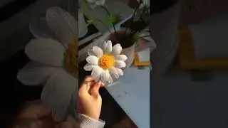 Make a daisy flower from crepe paper 🌼