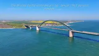 Flug um die Fehmarn Sund Brücke und Museumsmühle in Lemkenhafen auf Fehmarn.
