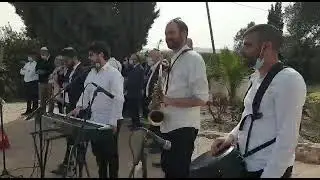 תתן אחרית לעמך - אם אשכחך קרליבך - יבנה המקדש - חופה להקת טוקסידוס