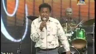 Kaiamba tena izy