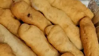 Recept od baba za  vkusni piroski so meso i urda( Grandmas ￼￼￼￼ ￼fried dough ￼with meat and cheese)