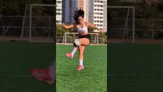 Raquel Benetti💋😍 (Brazilian Freestyler) #shorts #football