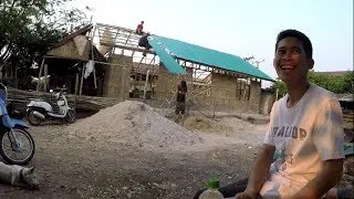 ผักกูดปลาเค็ม ย่างไส้กรอกอีสาน ย่างซี่โครงหมู บ้านไม้ไผ่อ้ายเอิ้ล
