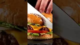 Realistic Burger Cutting ASMR Video 🔪#ai #aiart #asmr #glasscutting #satisfying&nbsp;#asmrsounds