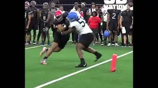 Kenyon Green dominates at tackle