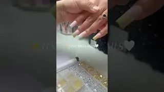 TINKERBELL NAILS✨🧚🏽 INSPO| #nails #nailart #acrylicnails #pattinggels #ombrenail #greennails