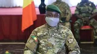 L'homme fort du Mali ! Le Colonel Assimi Go&iuml;ta marche sur Tapis Rouge