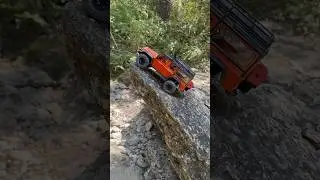 Minicrawler anyone? #trx4m  #landroverdefender #hardbody #scale #scalerc #rc #rccrawler #minicrawler