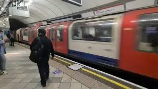 Central Line 1992TS 91091 Arriving Bank