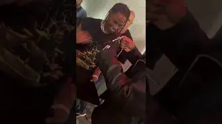 TRAVIS SCOTT GIVES FUTURE A BRAND NEW NECKLACE.....