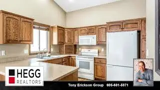 Residential for sale - 7612 S Rose Crest Ct, Sioux Falls, SD 57108