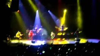 Maroon 5 - Live In Manila 2012 - Wipe Your Eyes