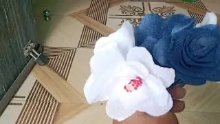 How to make flowers from old shopping bags