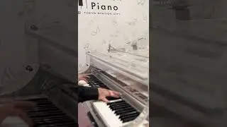 東京駅に響き渡るFF14の曲「Flow」 #Shorts #FF14 #piano #ストリートピアノ  #tokyostationpiano