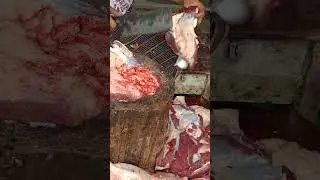 রান কাটছে কিভাবে, #beefcutter #meat #meatbd #beef #meatmarket