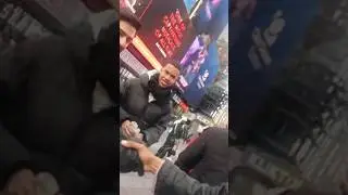 MULTIDUDES RECEIVES THE GOSPEL W 42 TIMESQUARE STREET PASTOR PREACHER WARREN PREACHING ON 🔥 2026