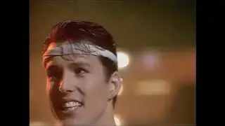 Tight Fit   Lion Sleeps Tonight TOTP