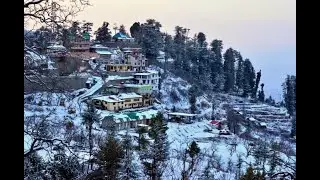 Srinagar's jewel Dal Lake A best tourist attraction