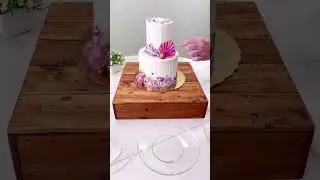 How to cut a tiered cake!