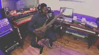 BAYEDE KUWE by NTOKOZO MBAMBO Bass cover